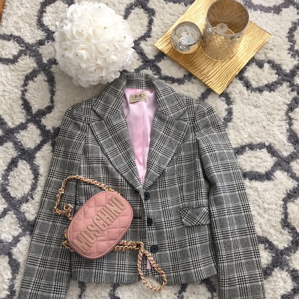 Juicy couture blazer! 🔥 adorable